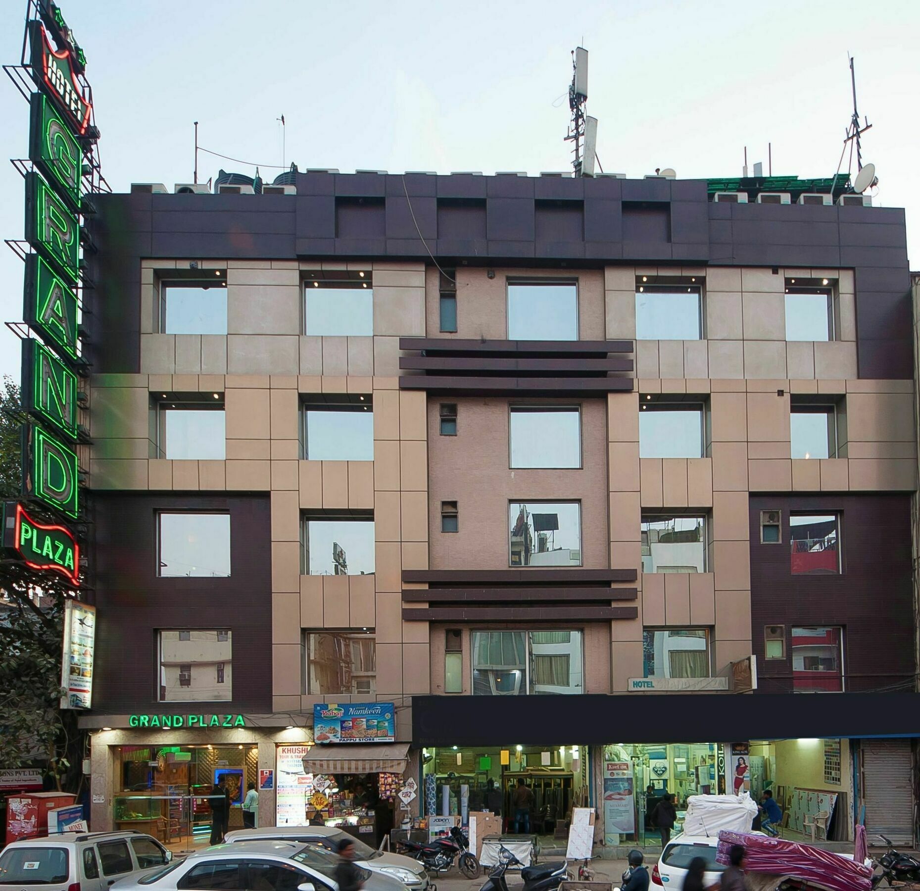 Grand Plaza 3* New Delhi