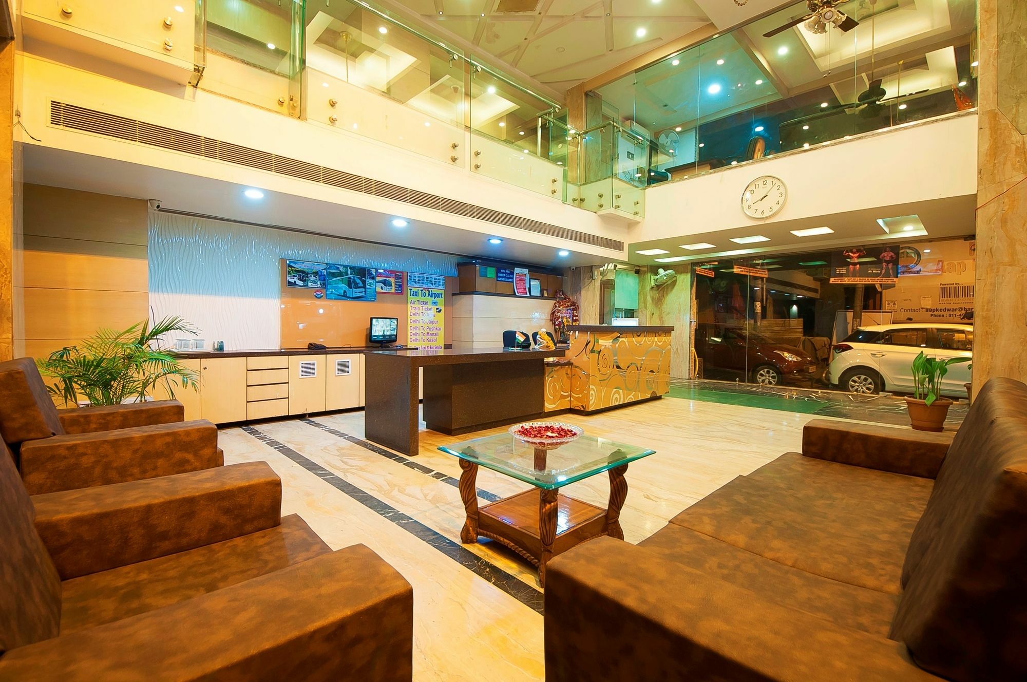 Grand Plaza Hotel 3*