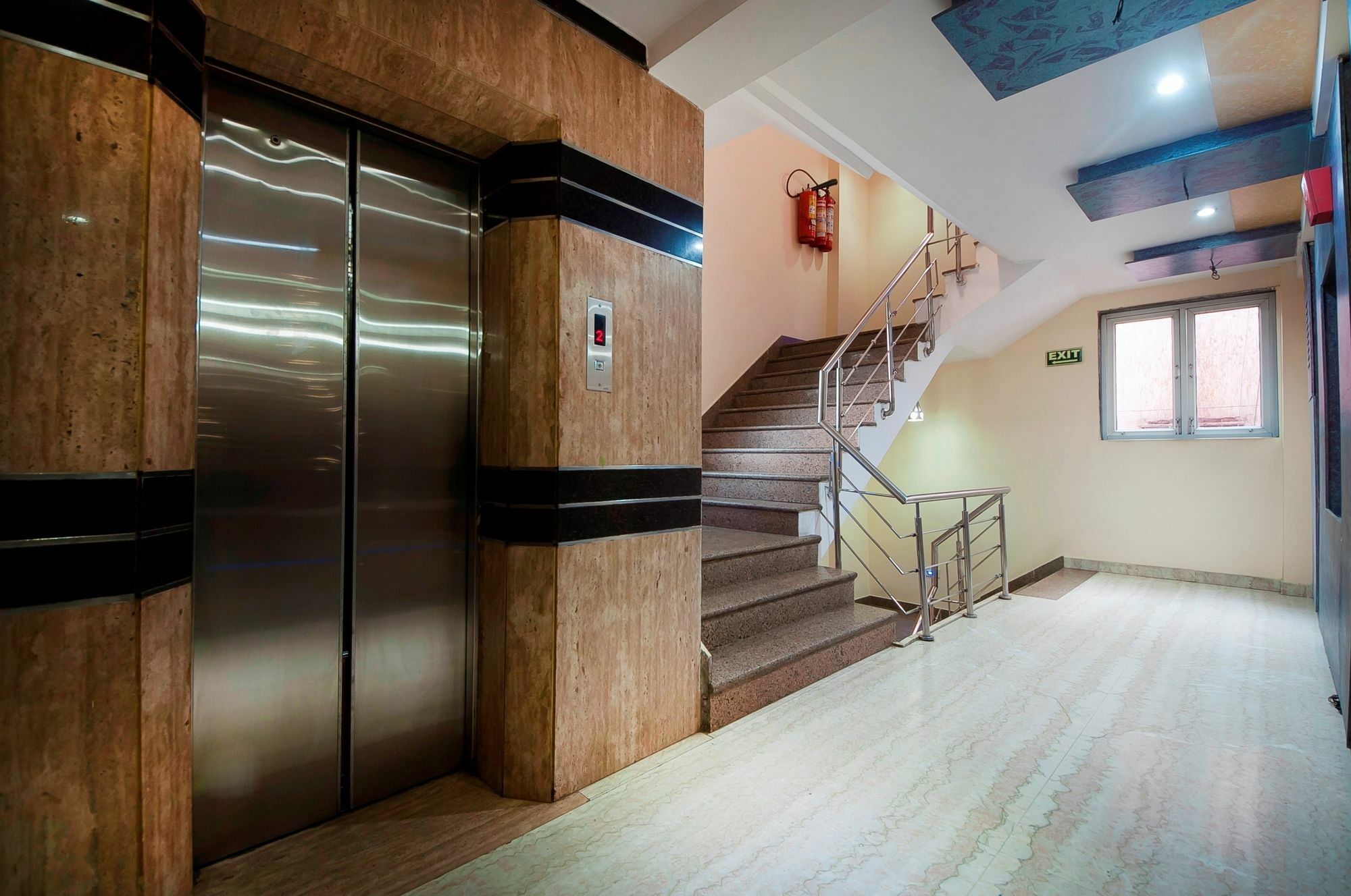 Grand Plaza 3*