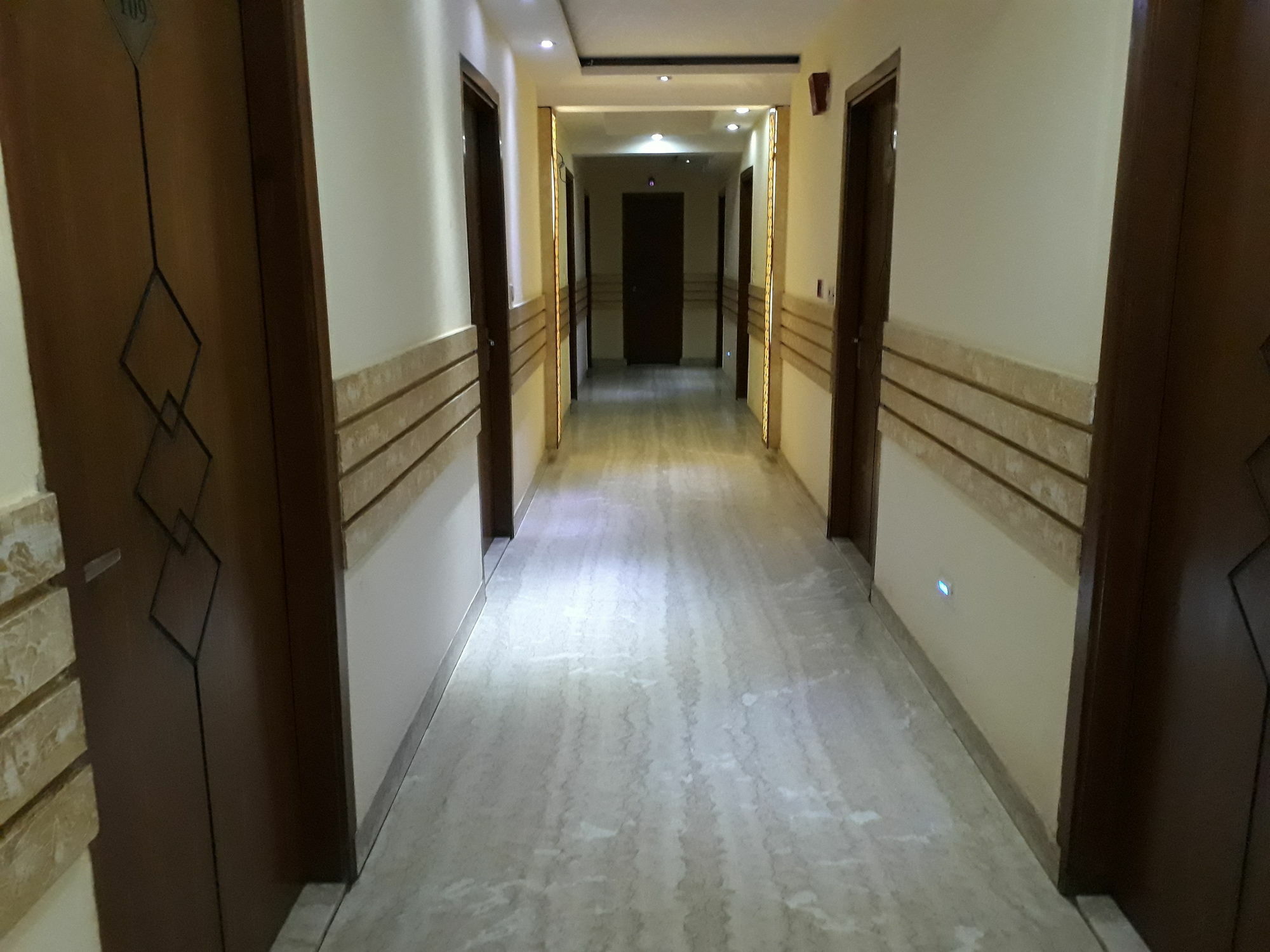 Grand Plaza Hotel 3*